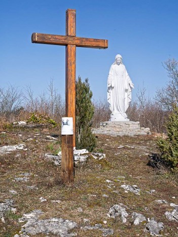 Croix et Vierge du Mont Chatel