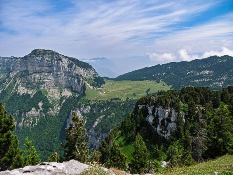 Le Mont Granier et le plateau de l'Alpette