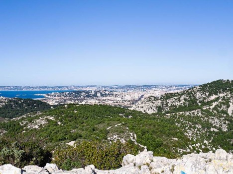 Marseille depuis le Col des Escourtines