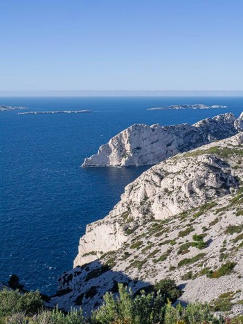 Le Bec de Sormiou depuis la crête de Morgiou