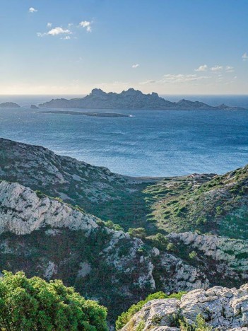 Le Plan des Cailles et l'Île de Riou