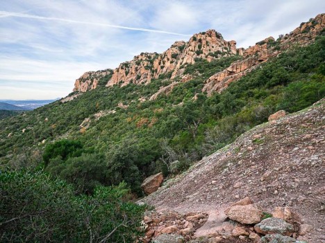 Dalles dans l'ascension du Rocher de Roquebrune