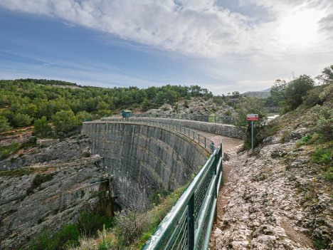 La voute du barrage Zola